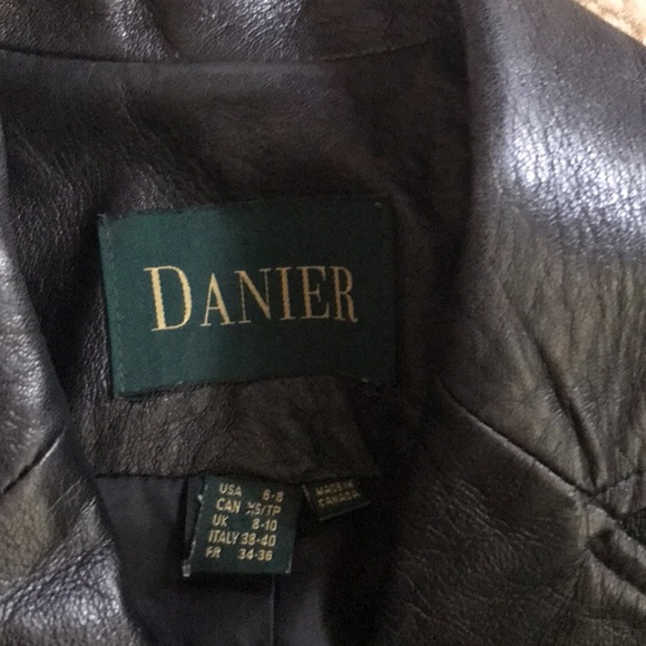 Danier leather jacket, classic black - Picture 4 of 10
